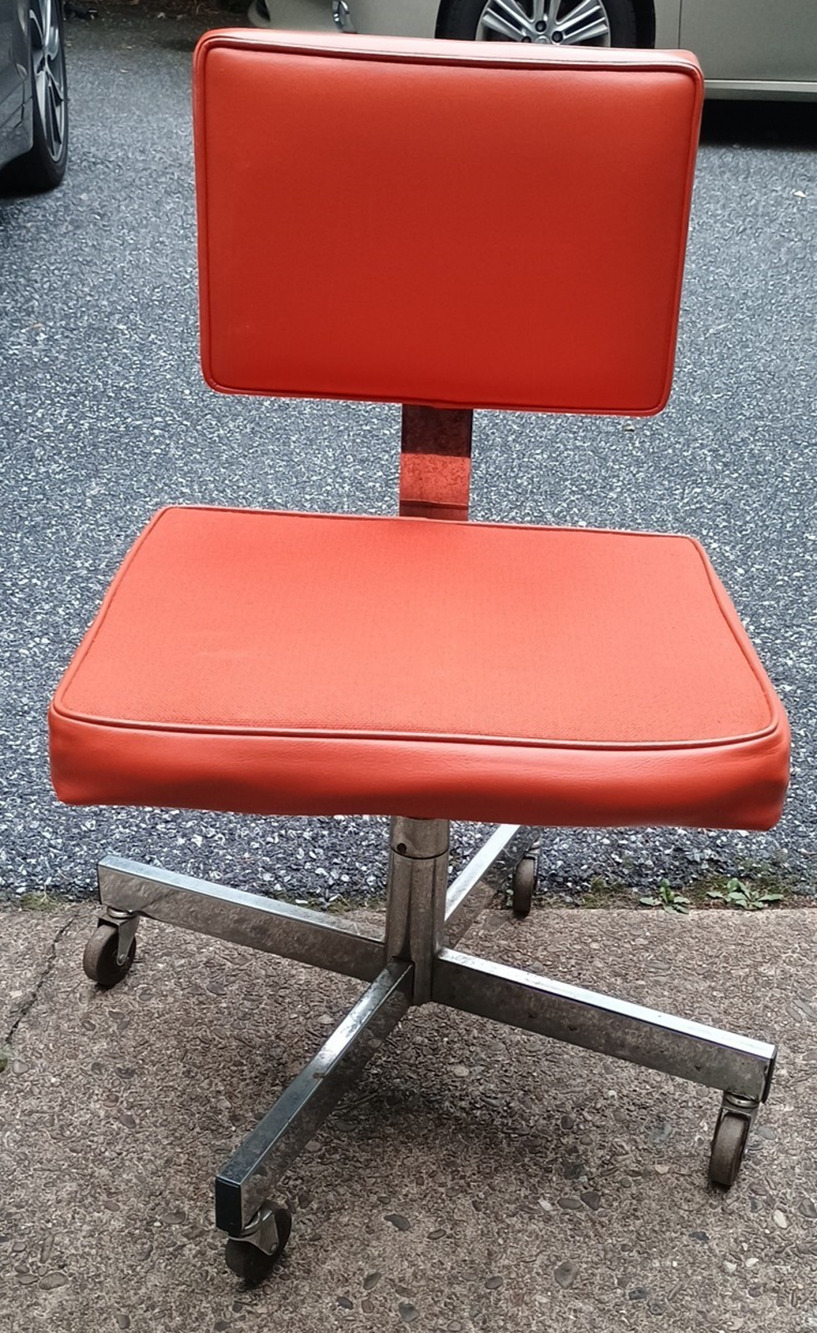 Vtg Formost Ins Bassick MCM Orange Vinyl Fabric Steno Office wheels Chair Retro
